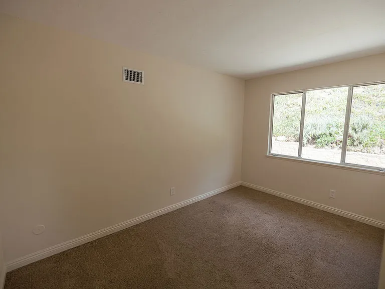 5577 Honors Dr — Photo 13