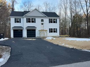 1 Winding Hollow Rd, Amherst, NH 03031