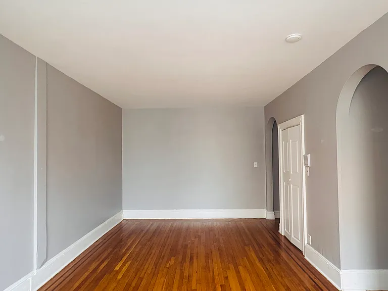 821 Bergen Ave #C5 — Photo 3