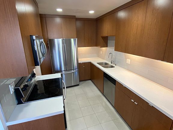 2nd image of 11956 Kiowa Ave #Top