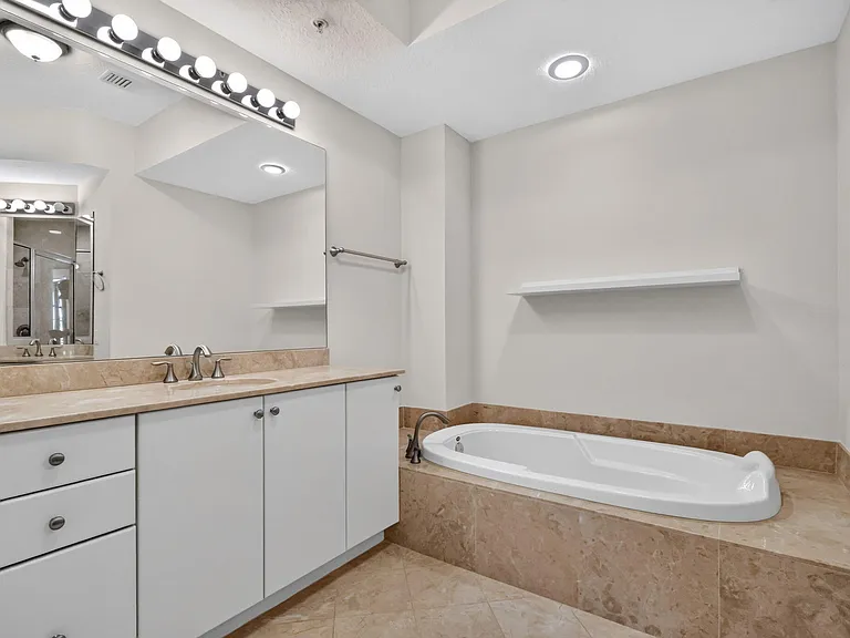 701 S Olive Ave #1504 — Photo 35