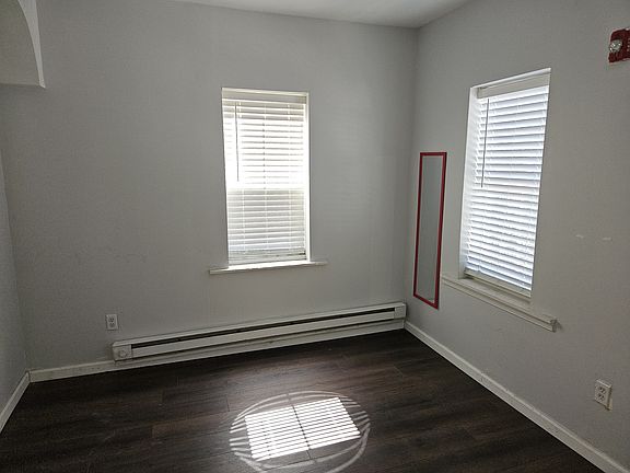 5th image of 2948 N 5th St Floor 2