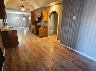 325 NW Lyman Rd, Topeka, KS 66608