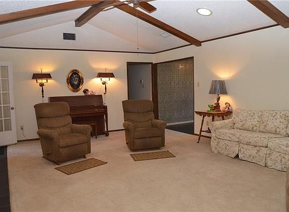5th image of 2000 Thousand Oaks Dr