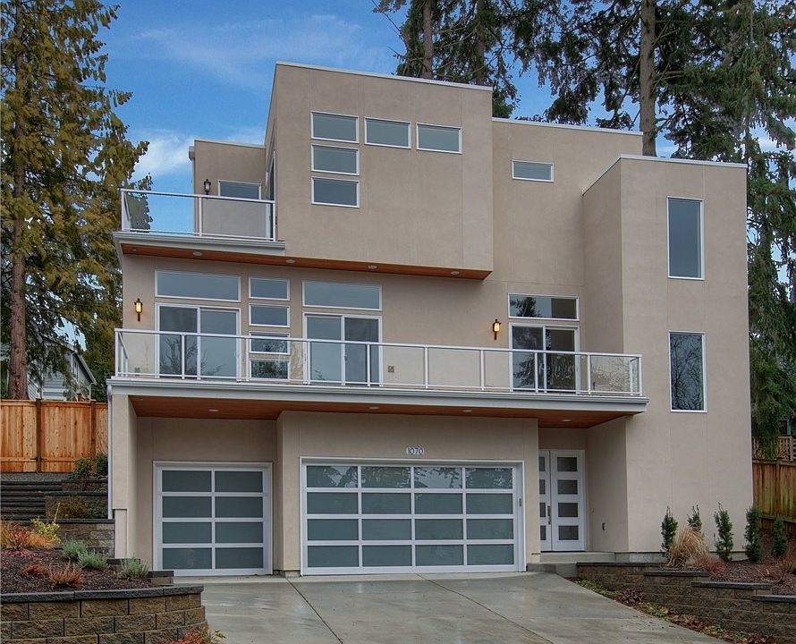 1st image of 1070 106th Ave SE