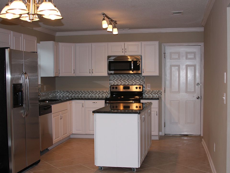 2nd image of 3014 Young Ave