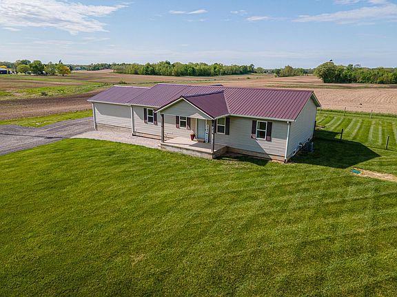 5th image of 6105 Township Road 183