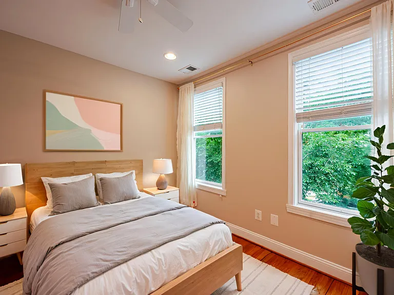1524 Constitution Ave NE — Photo 15