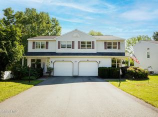 32 Ponderosa Dr, Halfmoon, NY 12065