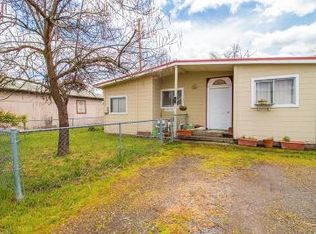 208 Roy Ave, Talent, OR 97540