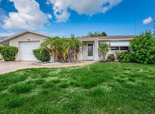 1401 Yale Dr, Holiday, FL 34691