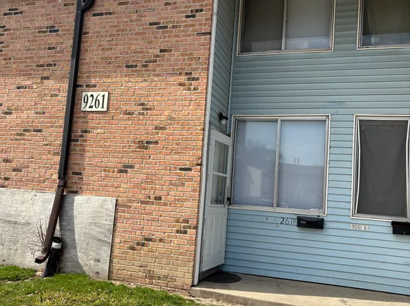 9261F W Allyn St, Milwaukee, WI 53224