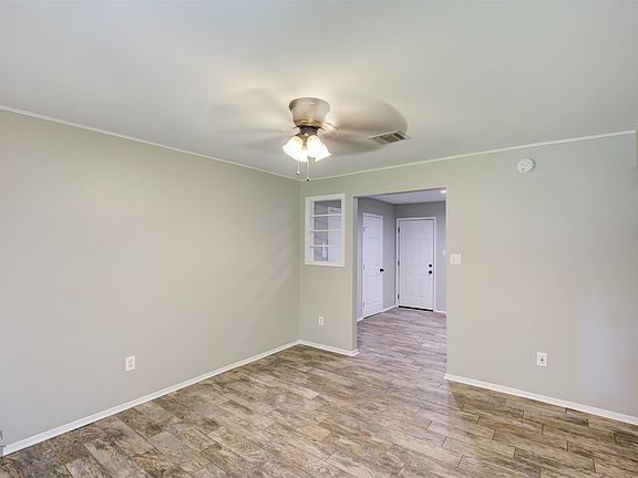 3rd image of 296 W Birch Ave