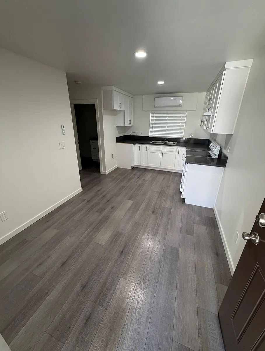 Building Photo - 11886 E Sproul St #1