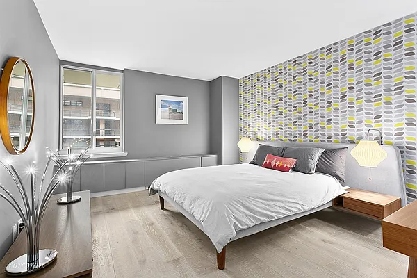 Sold by Corcoran | media 14