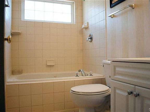 3rd image of 4156 Telfair Ln