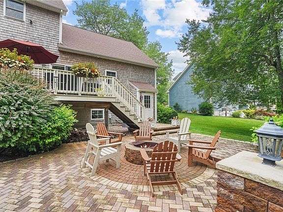 5th image of 27 Windmill Dr