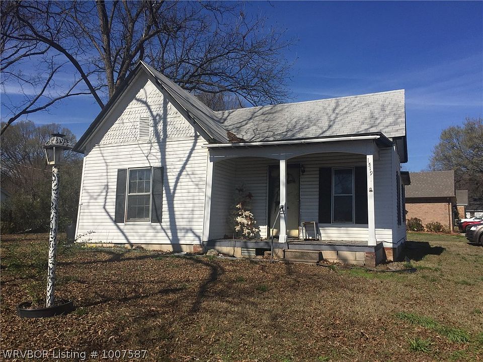 1st image of 1519 N Poplar St