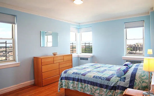 Sold by Bellmarc Realty | media 3