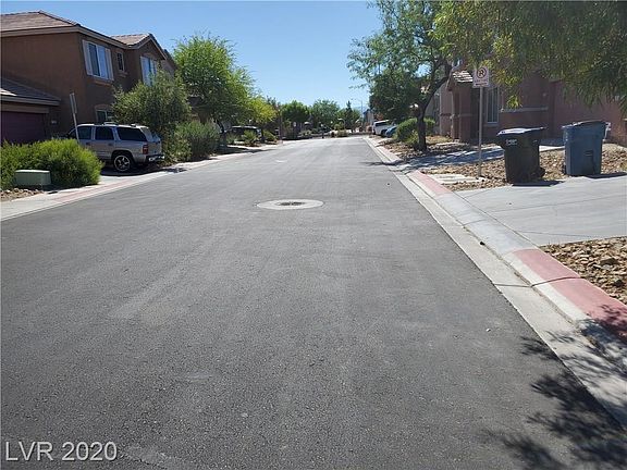 3rd image of 717 Caballo Hills Ave