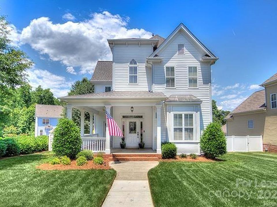 1st image of 185 Water Oak Dr