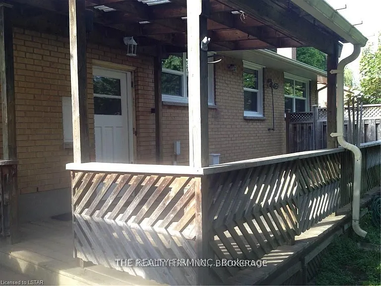 683 Fanshawe Park Rd E — Photo 13