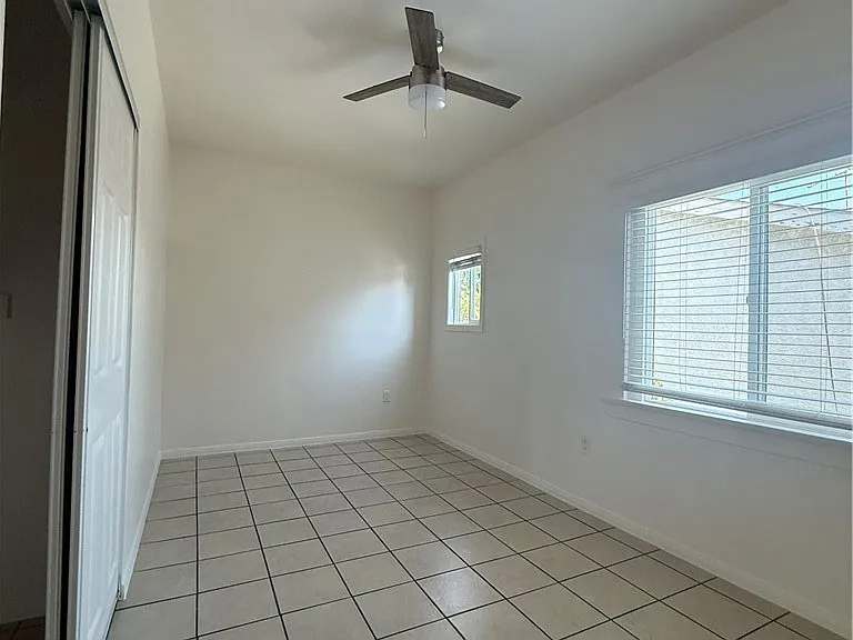 1085 Hoffman Ave #11 — Photo 4