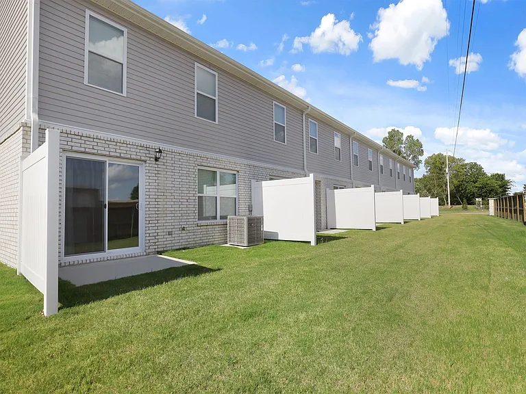 Cayce Highlands — Photo 18