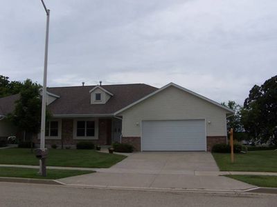 424 Jewel St, Juneau, WI, 53039