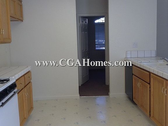 4th image of 3620 Amethyst Dr