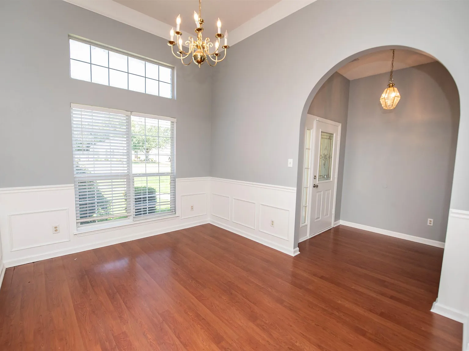 4 bed, 2.0 bath, 1931 sqft, $2,200 — Photo 4