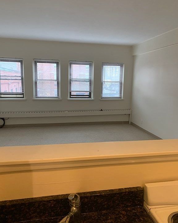 1st image of 1050 Hancock St #37