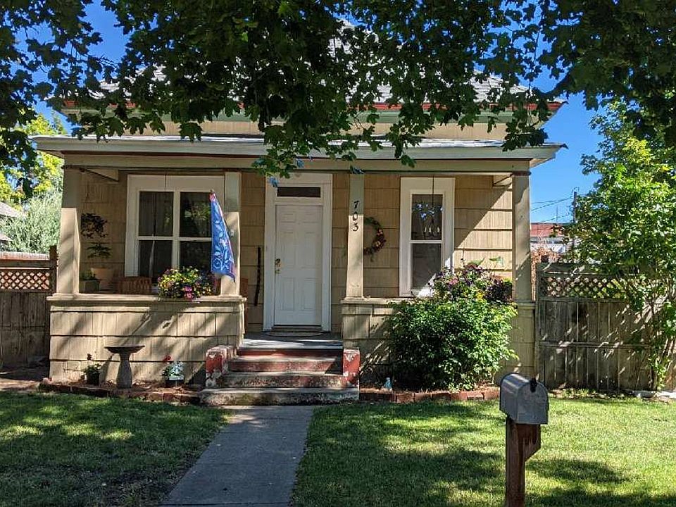 1st image of 703 E 7th Ave