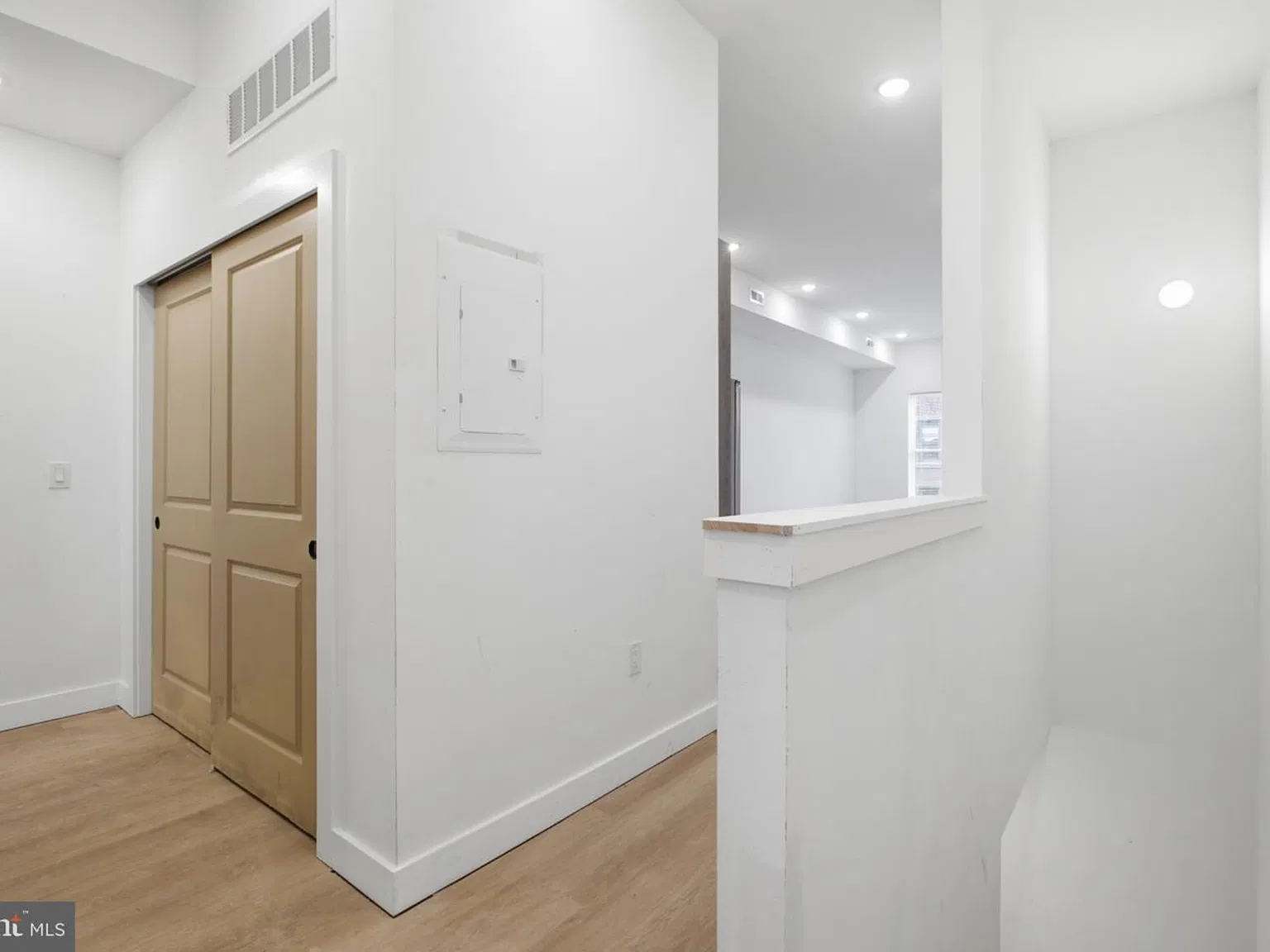 1902 W Diamond St #3 — Photo 2
