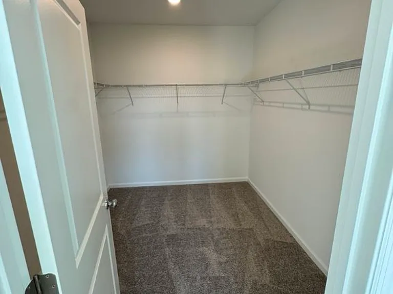 2736 Pierr St — Photo 9