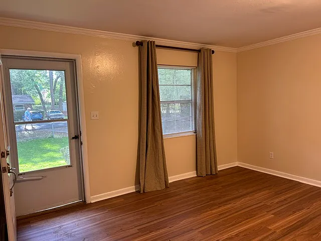 1803 Rosedale Dr — Photo 18