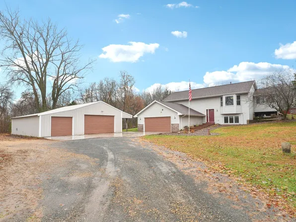 12677 256th St, Chisago City, MN 55013