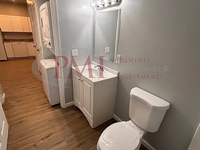 2250 Locust Street #2 — Photo 24