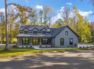 128 Rolling Green Dr, Easley, SC 29640
