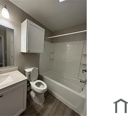 2313 Mary St — Photo 8
