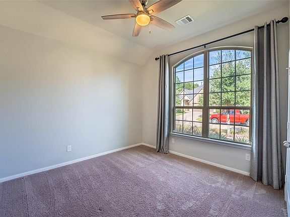 5th image of 193 Climbing Oaks Pl