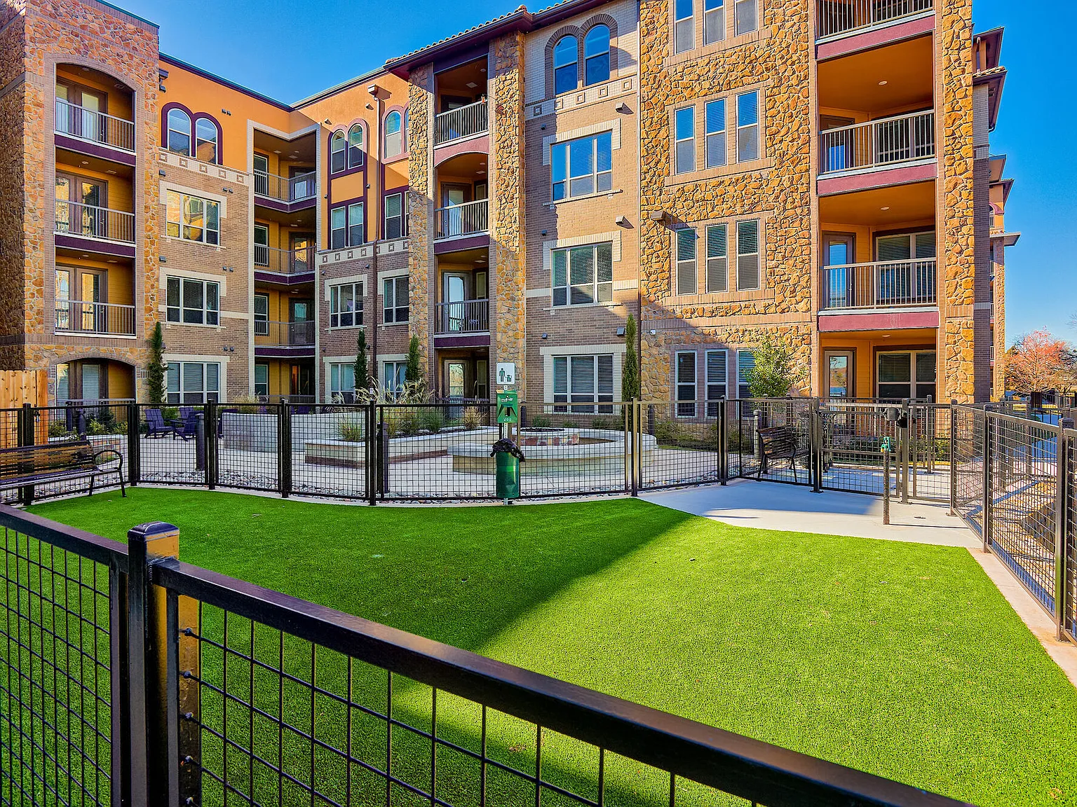 Tower Bay Lofts — Photo 3
