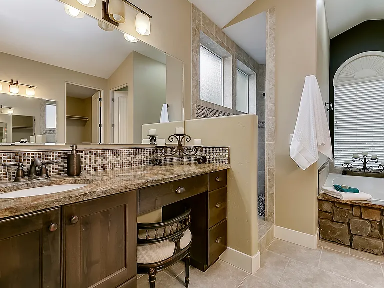 2893 S Brookwater Ln — Photo 11