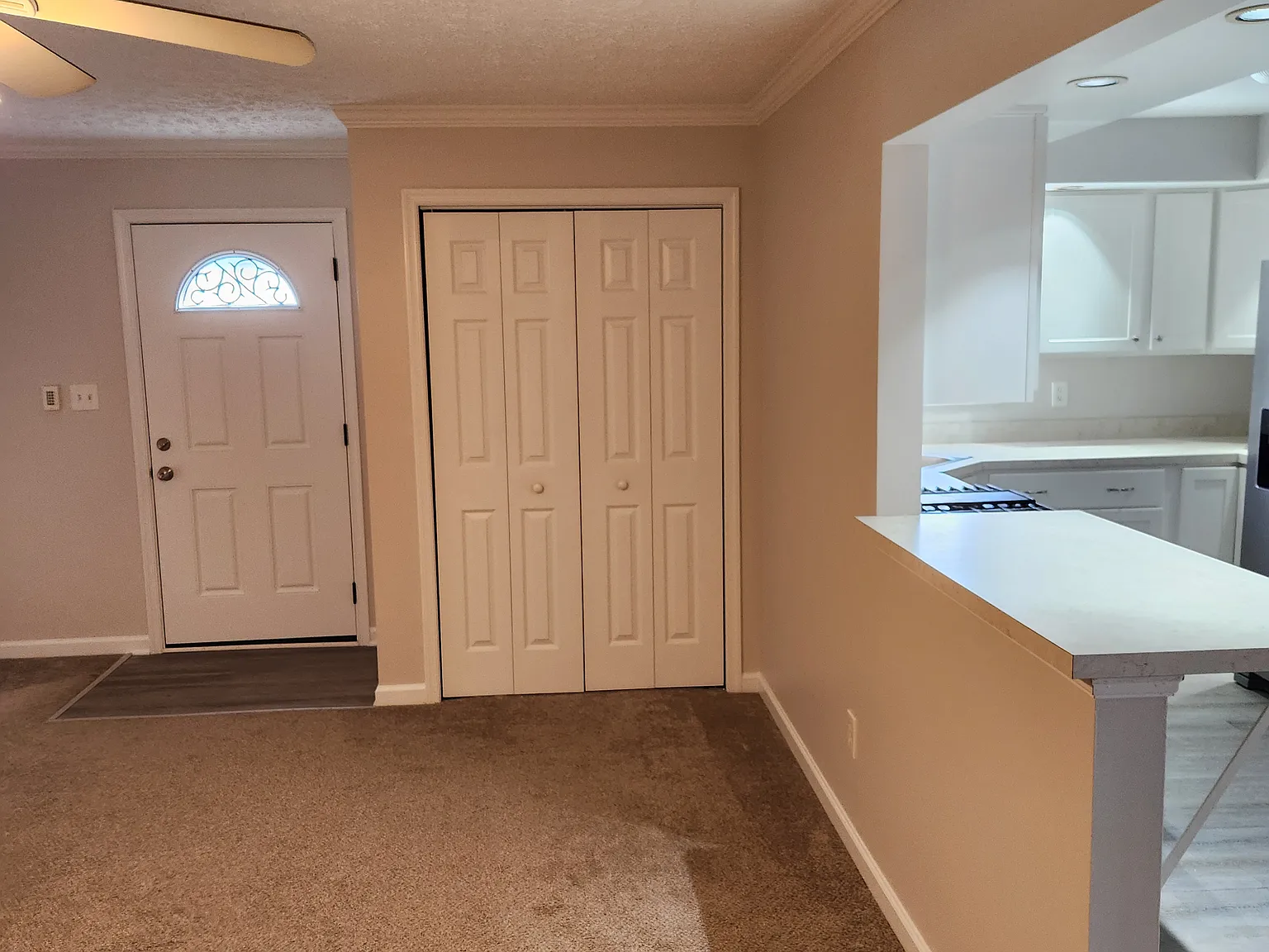 2 bed, 865 sqft, $1,750 — Photo 4