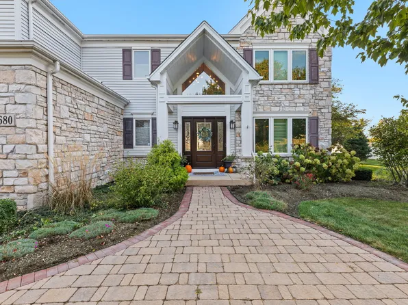 6N680 Somerset Dr, Saint Charles, IL 60175