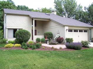 601 Brighton Dr, Wheaton, IL 60189