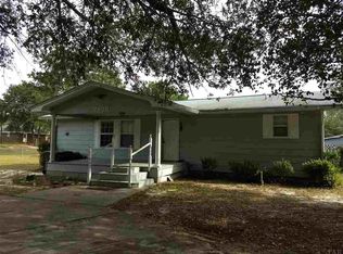 7908 Twin Lake Dr, Milton, FL 32583