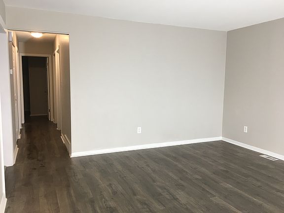 2nd image of 23324 Elaine St