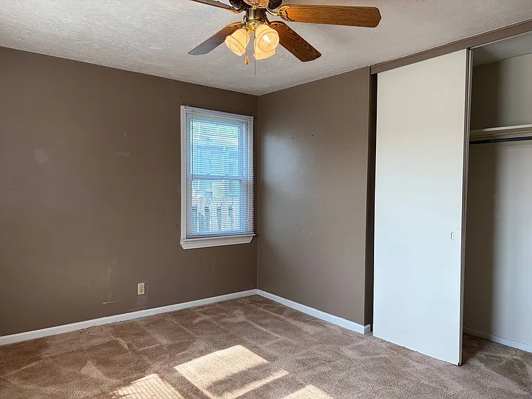 1022 McGregor St — Photo 10