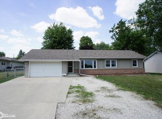 609 South St, Webster City, IA 50595